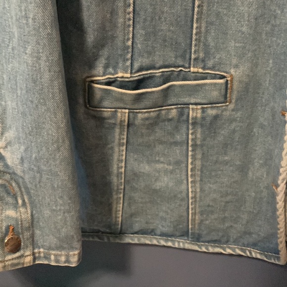 Jean jacket - Picture 3 of 4